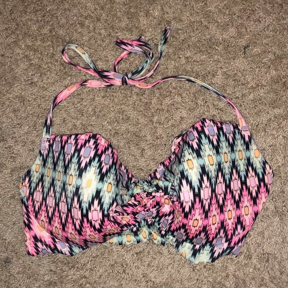 Victoria’s Secret bikini top